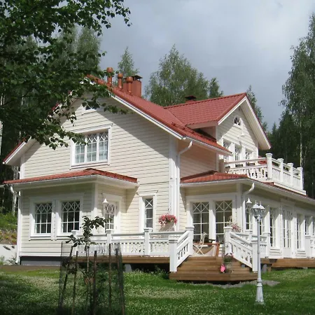Top Floor Of The By Lake Saimaa דירה